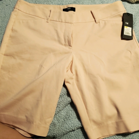 Long shorts - Picture 2 of 3